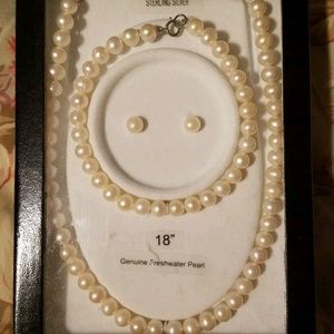 18" Freshwater Pearl Necklace Set